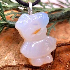 Adorable Nature Agate Carved Peppa Pig Pendant Necklace